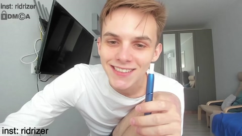 horny_jerk_roy_prick2001  13-06-2022